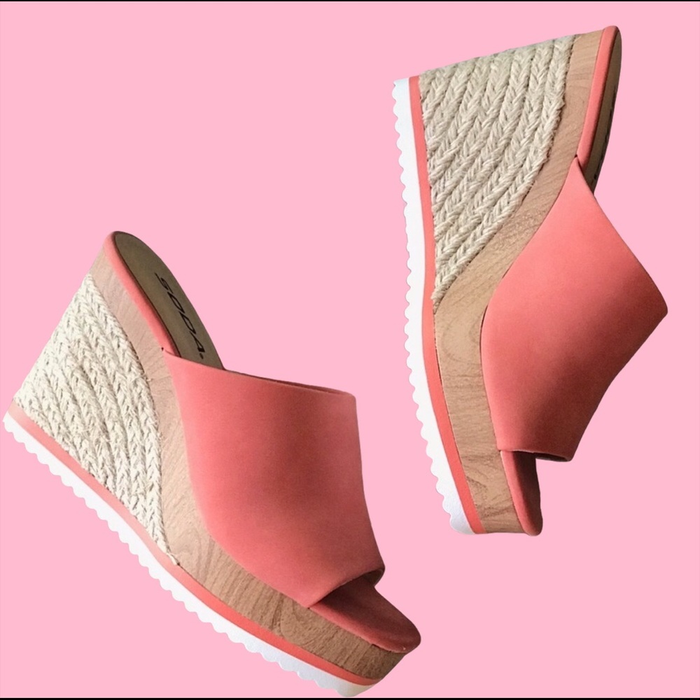 Soda Coral Grown White Platform Espadrille Wedge - Picture 2 of 7